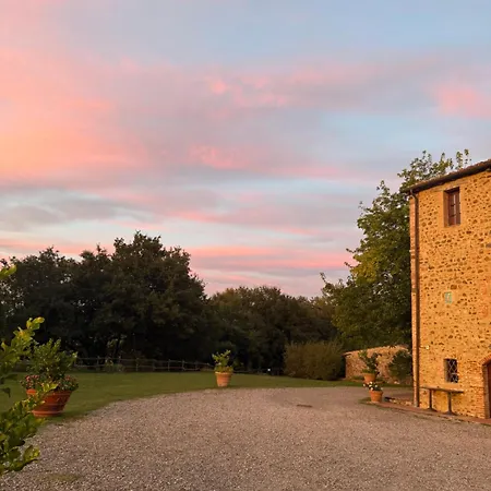 Podere Santo Stefano 팜스테이 *