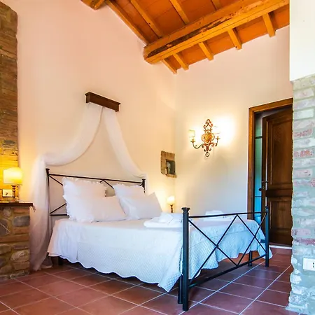 Podere Santo Stefano 팜스테이 *